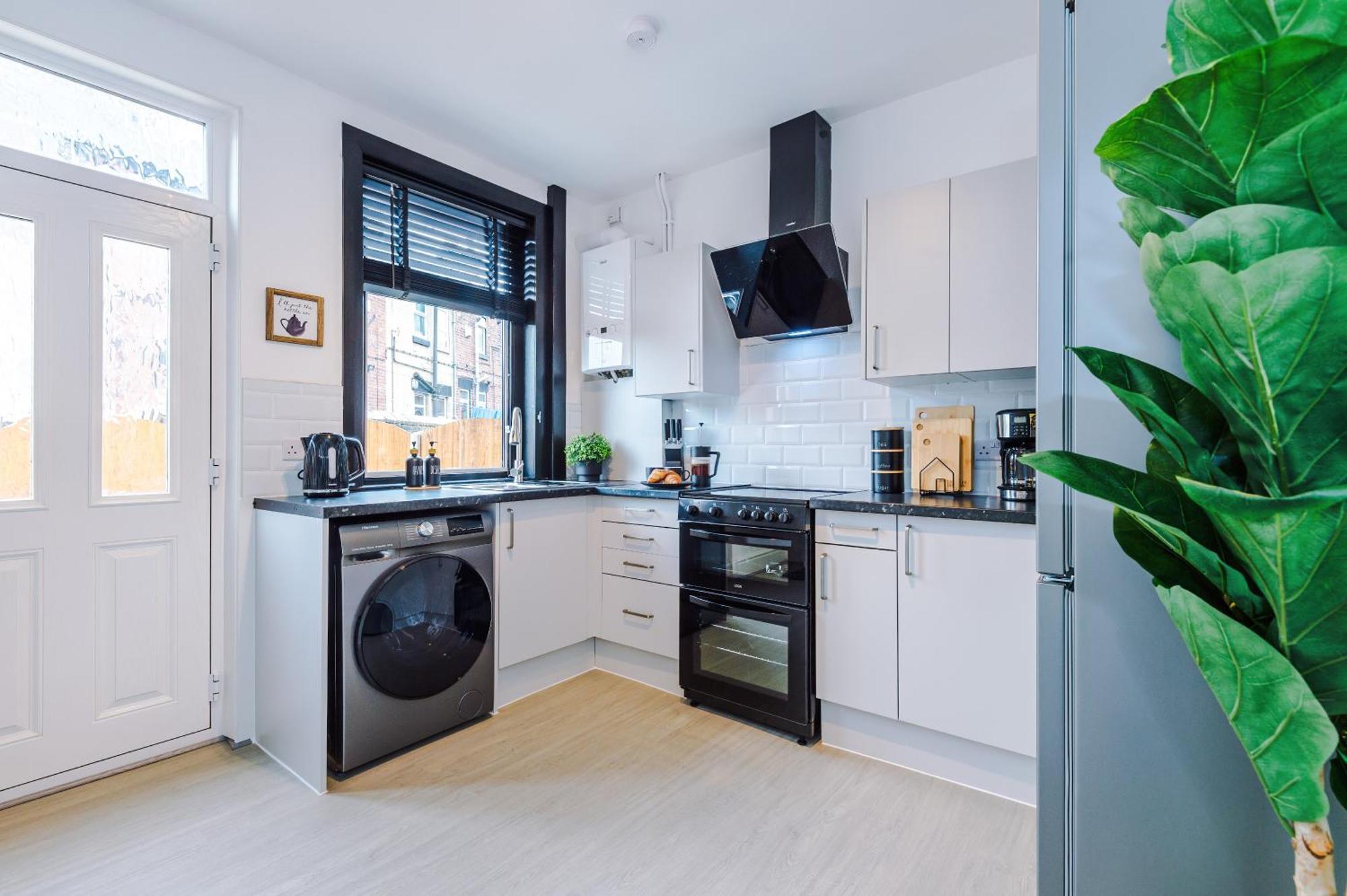 Modern Premium 3 Bed Hidden Gem - Central Location Μπάρνσλεϊ Εξωτερικό φωτογραφία