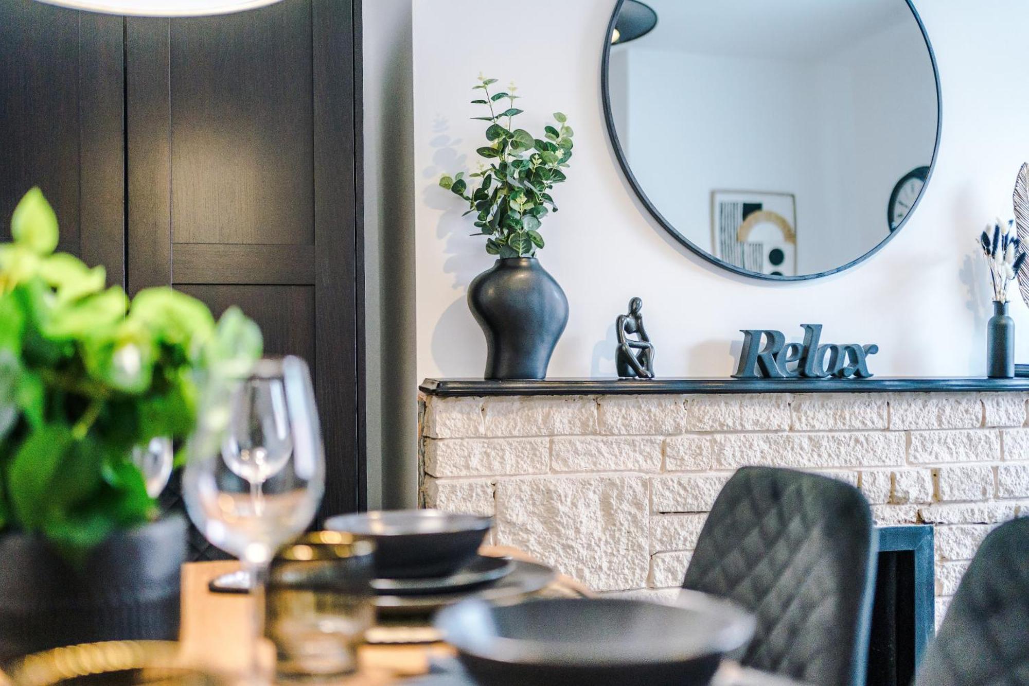Modern Premium 3 Bed Hidden Gem - Central Location Μπάρνσλεϊ Εξωτερικό φωτογραφία